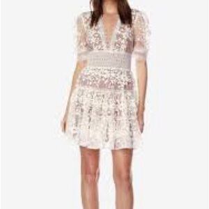 Bronx and Banco Women's White Megan Floral Lace V-Neck Mini Dress